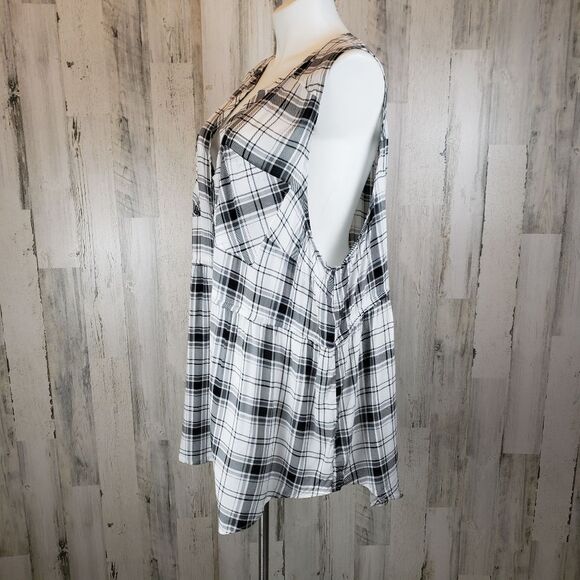 Torrid Plaid Emma Challis Top Sz 5X - Picture 4 of 9